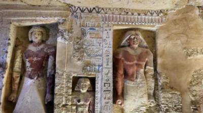  Found a 4400 year old tomb