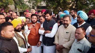 Transport Minister Raja Waring arrives in Moga, checks buses