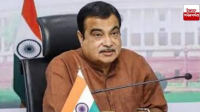 Union Ministers gave details of properties: Gadkari has a 31-year-old Ambassador car