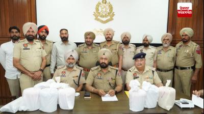 Drug smuggler arrested with 8 kg heroin