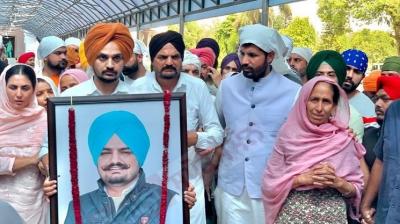 Sidhu Moosewala's Family at Gurdwara Patal Puri Sahib