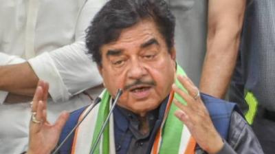 Shatrughan Sinha saya Mohammad Ali Jinnah was a part of congress family