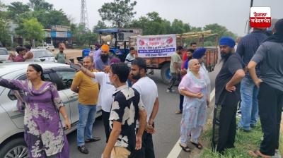 ਲੁਧਿਆਣਾ ਦੇ ਮੁੱਲਾਂਪੁਰ ਦਾਖਾ ਦੇ ਪਿੰਡ ਤਲਵੰਡੀ ਖੁਰਦ ਦੇ ਬਾਹਰ ਨੈਸ਼ਨਲ ਹਾਈਵੇ ਪਿੰਡ ਵਾਸੀਆਂ ਨੇ ਕੀਤਾ ਜਾਮ