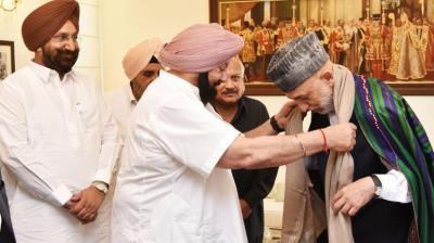 Punjab CM Assures Afghan Ex-President Hamid Karzai of Greater Support For Development