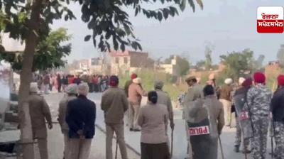 Faridkot News: Police attacked in Chandbhan village, people pelted bricks and stones