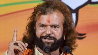 Hans Raj Hans denied the news of joining AAP