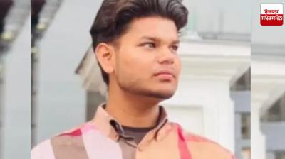 A 20-year-old youth died after the car ran out of control and hit a tree in Khanna