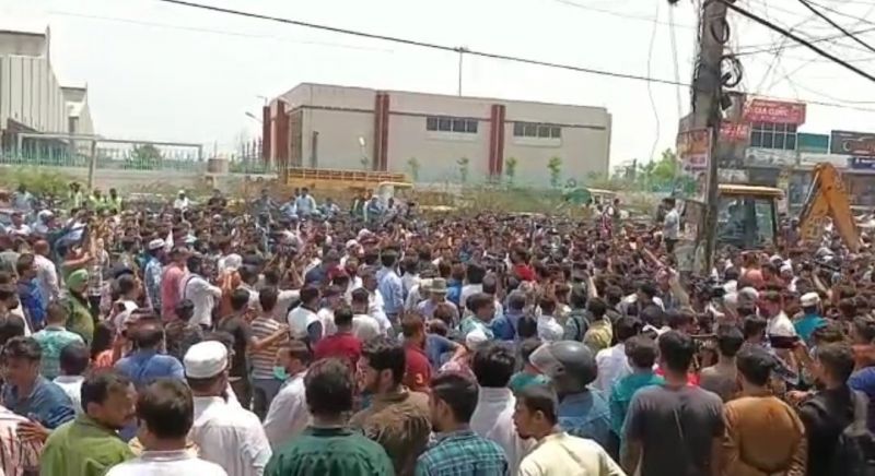 Anti-encroachment drive in Shaheen Bagh