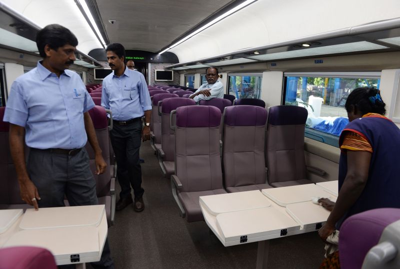 Train ‘T-18’ damaged, vandals shatter window pane