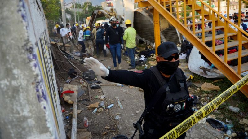 Trawler overturns in southern Mexico