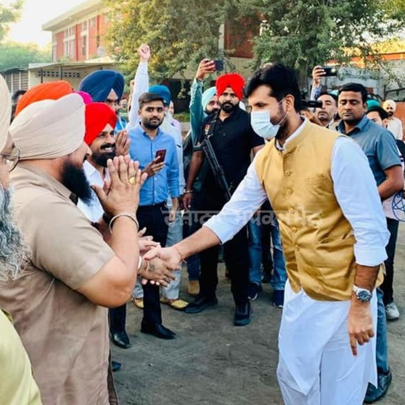 (Raja Waring Meets Patiala Bus Stand Access Driver, Known Problems)