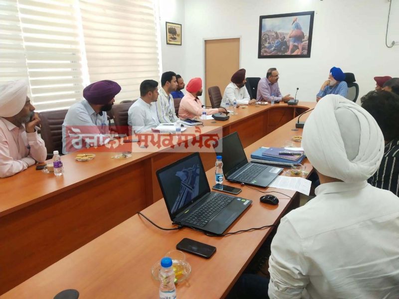  MLA Dr. Inderbir Singh Nijjar convened a meeting of Municipal Corporation officials