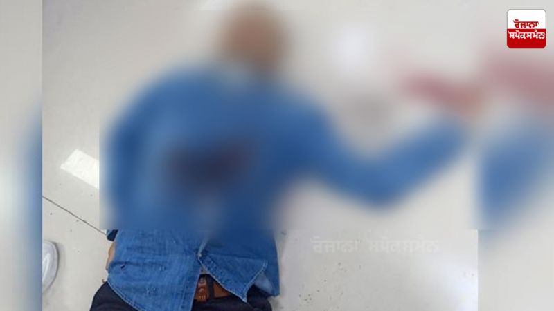 Four people, including gangster Gogi, were killed in a gang war in Delhi's Rohini court