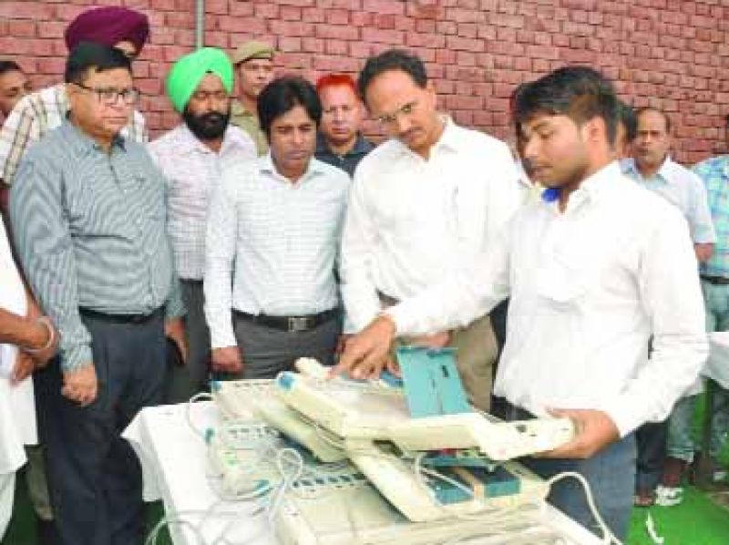 Verifying Voting Machine