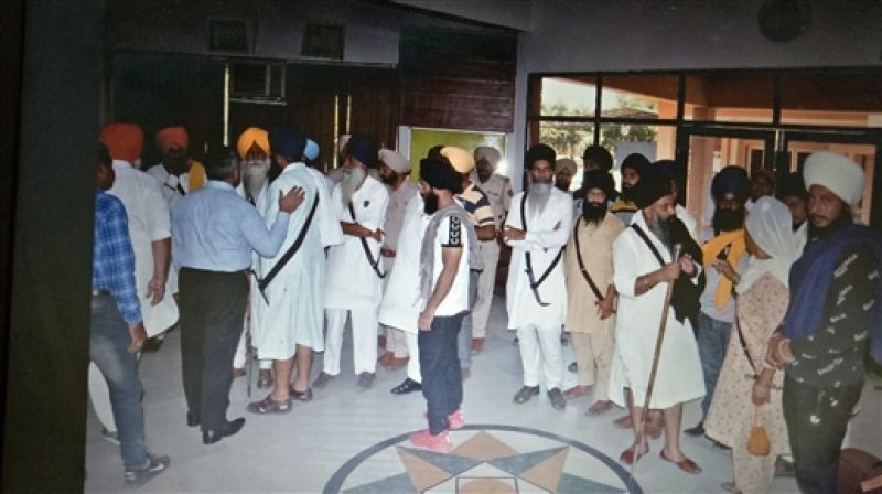 Big Issue raise: Dastar banned in School