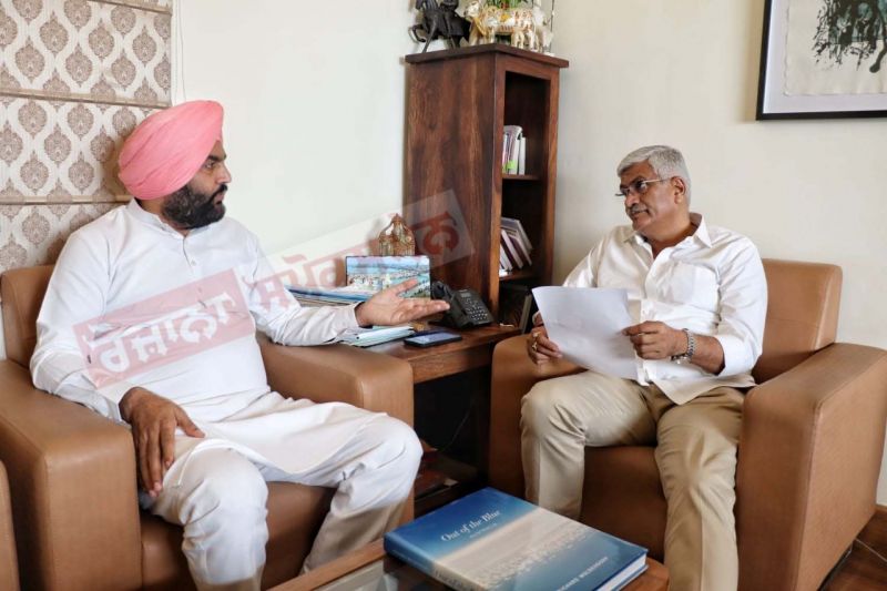 Gurjeet aujla meets Gajendra Singh Shekhawat