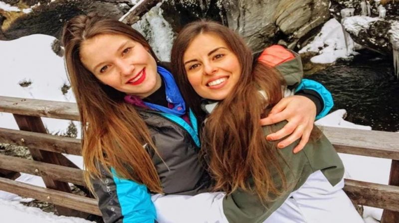 Two mountain trekking friends die of frostbite