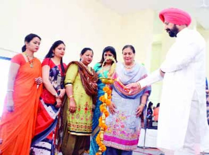 Aruna Chaudary and Sidhu