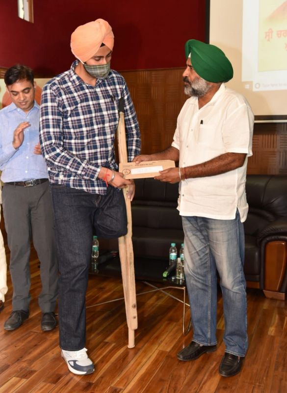  Pargat Singh handed over appointment letters to 693 school librarians