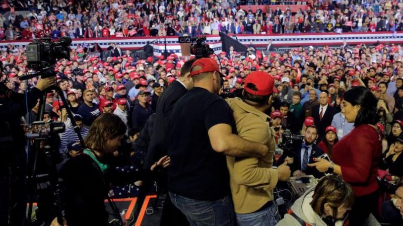 Attack on Cameraman in US President Trump Rally