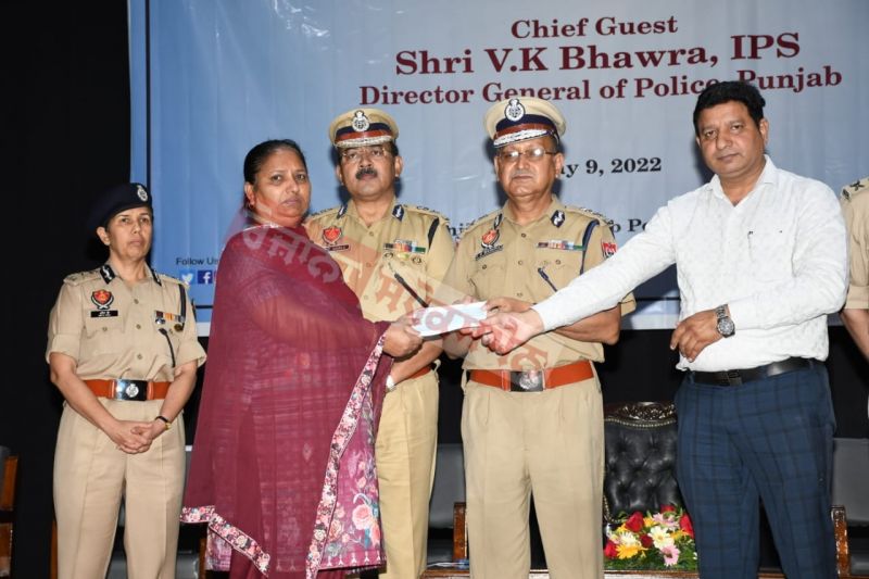 DGP Punjab pays tributes to Punjab police Covid-19 martyrs