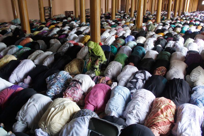 Muslim Women Prayers