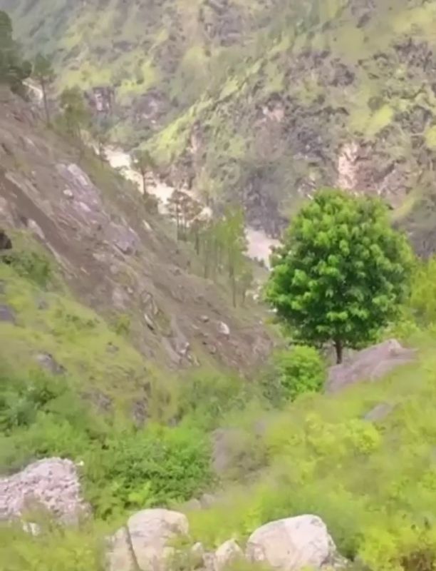 Stones fall from hill on HRTC bus