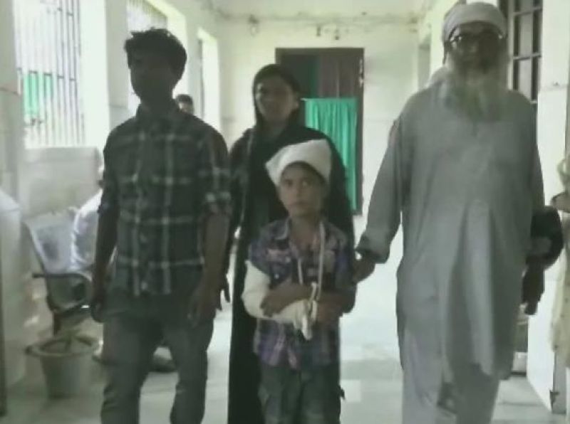 Doctors cast plaster on boy's wrong arm at Bihar hospital