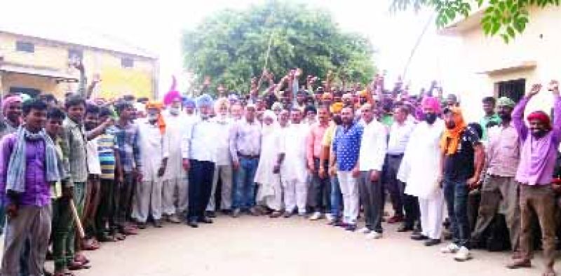 Protest of Aarti and Labours