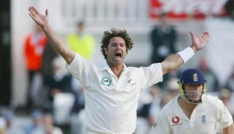Former New Zealand cricketer Chris Cairns on life support System