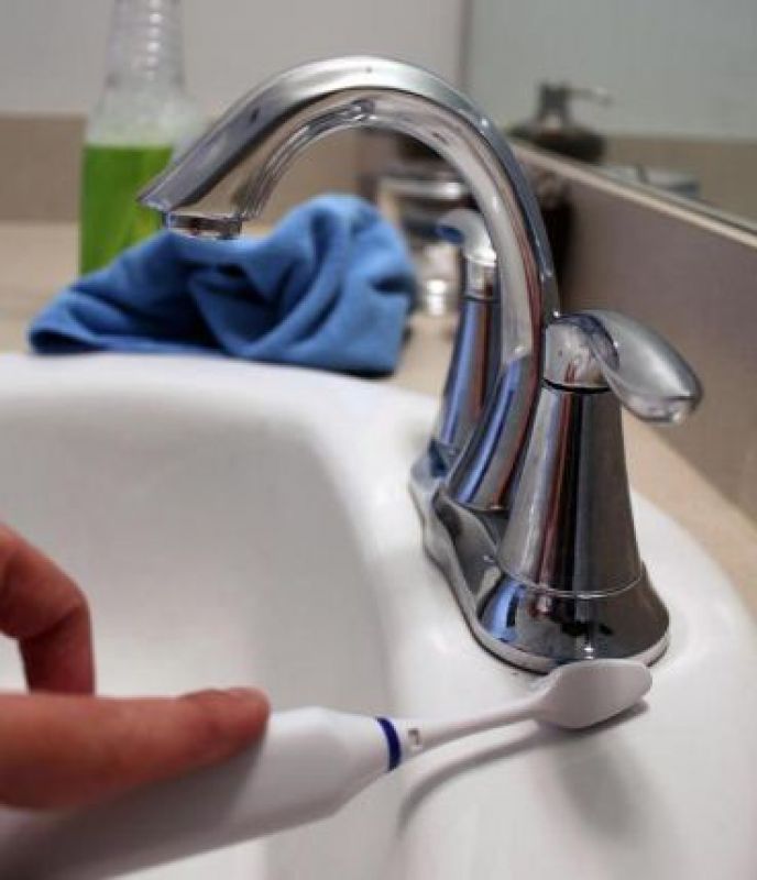 Reuse your old toothbrush in these ways 