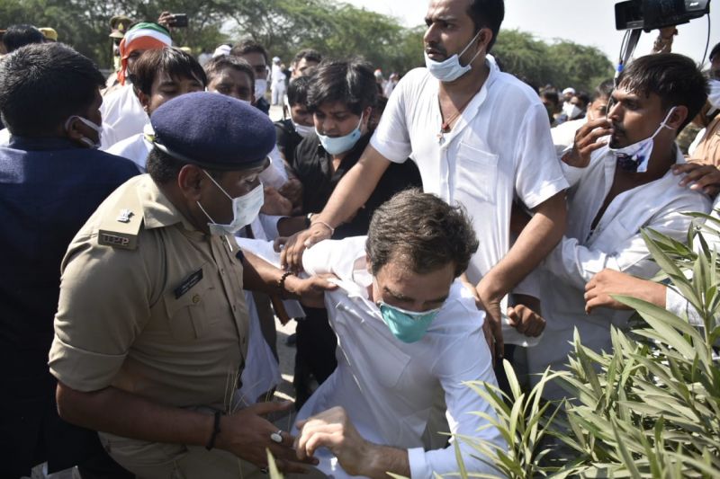 FIR against Rahul Gandhi, Priyanka Gandhi Vadra and other Congress workers in Noida