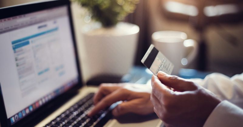 Man booked 1500 air tickets without paying money