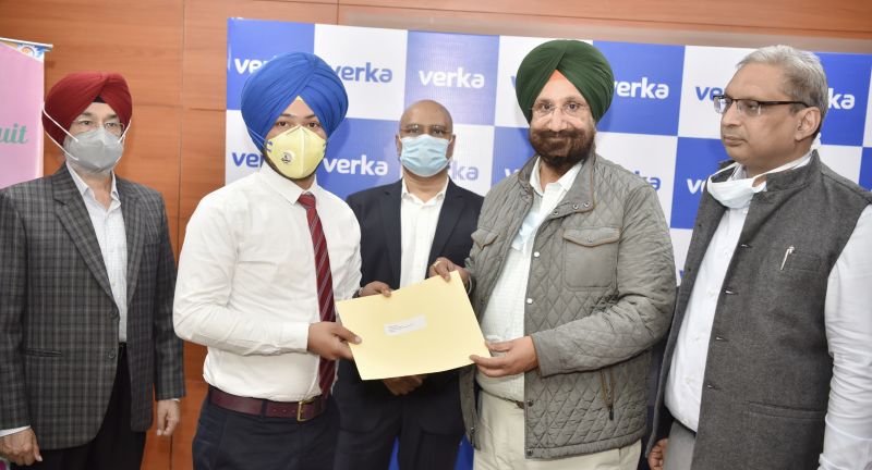 RANDHAWA HANDS OVER APPOINTMENT LETTER TO 11 ASSISTANT MANAGER OF MILKFED
