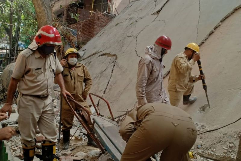 Under-construction building collapse in Delhi