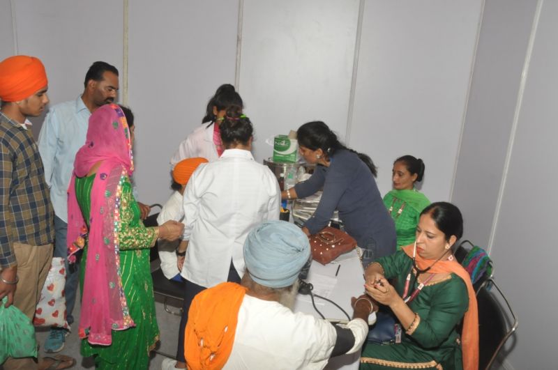 Medical lounges set up at Sultanpur Lodhi prove boon for pilgrims