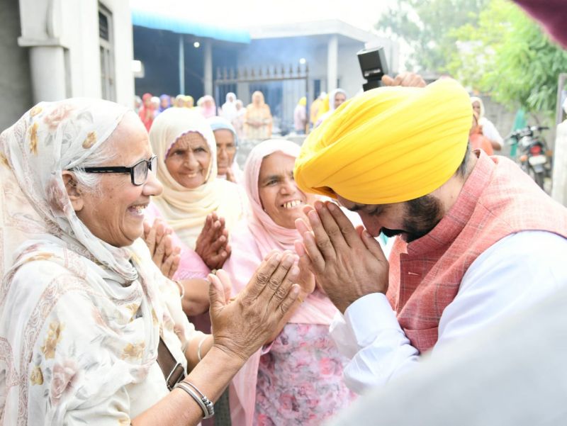 CM Bhagwant Mann paid obeisance at Satoj village 