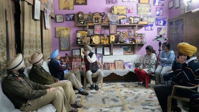 DEPUTY CHIEF MINISTER CONDOLES FAMILY MEMBERS OF EMINENT FOLK SINGER 