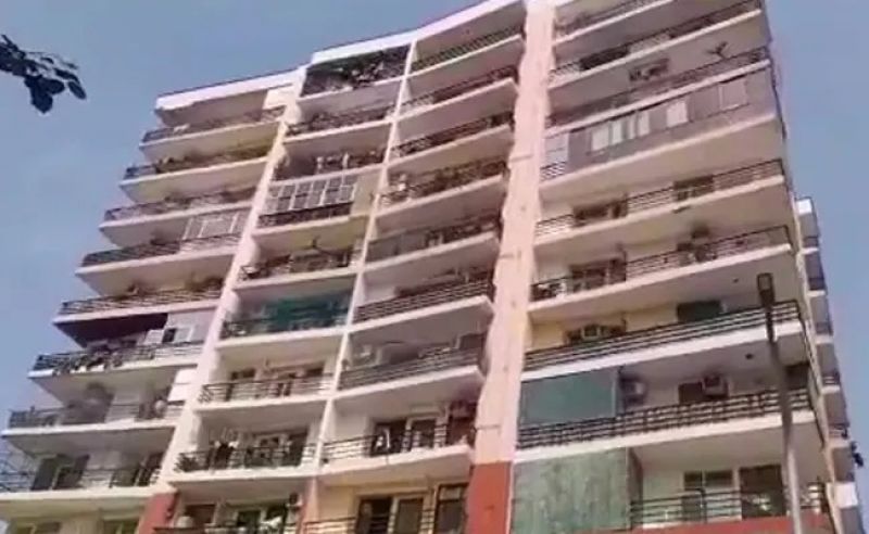 12 Years Old Falls to Death From 9th Floor