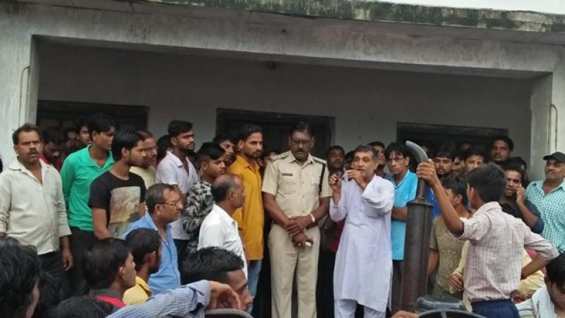 Golden Kalash khaniyadhana Mandir