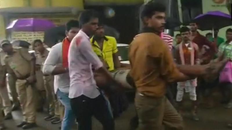 Tent collapses during PM Modi's Midnapore rally