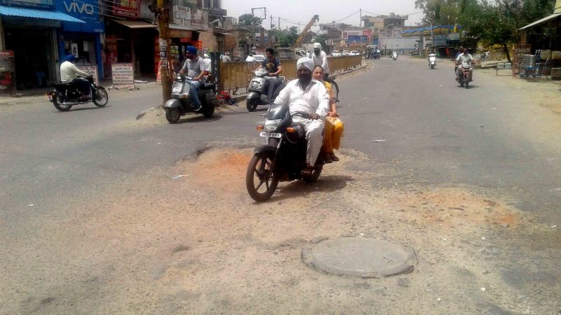 People demand road repairs 