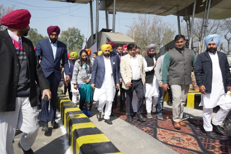 Chief Minister shut down three more toll plazas of Punjab