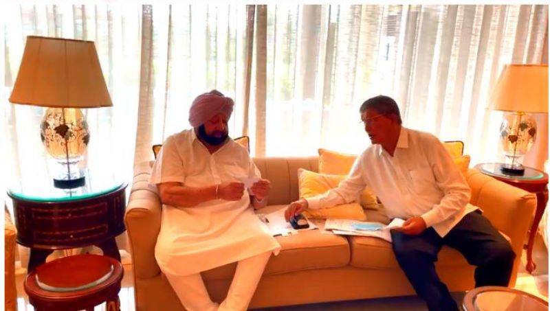 Harish Rawat meets Captain