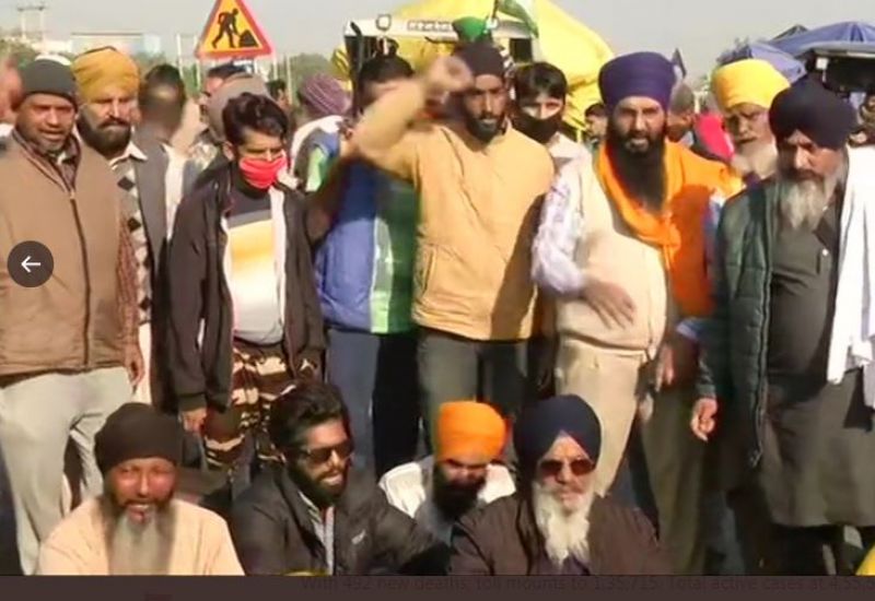 Farmers from Punjab stopped from entering Delhi at Singhu border 