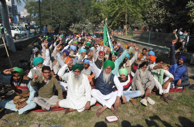 Farmer on 5-day protest