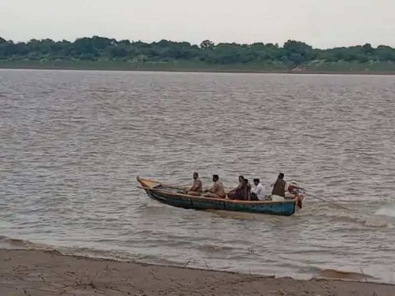 3 killed as boat capsizes in Yamuna at Banda
