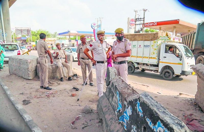 security ate tikri border