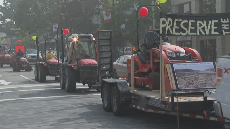 Tractor rally by Canadian farmers