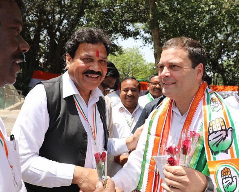 Raj Kumar Verka with Rahul Gandhi